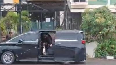 ‎Mobil Alphard Jadi Saksi Jejak Mewah Komplotan 210 WNA Penipu di Apartemen Baloi View