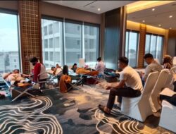 Grand Mercure Batam Centre Rayakan Anniversary Pertama dengan Aksi Donor Darah, Kumpulkan 40 Kantong Darah