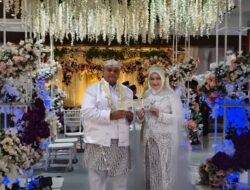 Segenap Redaksi Bataminfo.co.id mengucapkan selamat atas pernikahan Fandi dan Dewi
