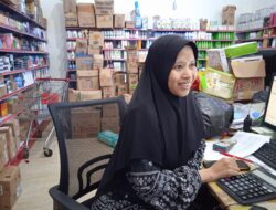 Toko Devon Natuna Andalkan Status WhatsApp untuk Promosi Produk dan Informasi Harga