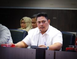 Kadis PMD Karimun Jackie Stewart memberikan keterangan terkait KDKMP
