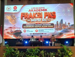 Bupati Karimun menjadi narasumber di acara Lokakarya Akademik Fraksi PKS
