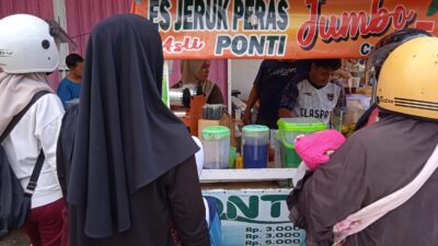 Segelas Kesegaran, Seputar Harapan: Es Jumbo Natuna yang Menggerakkan Roda Ekonomi Lokal