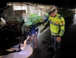 Pengendara Motor Meninggal Dunia Setelah Menabrak Kendaraan Parkir di Bahu Jalan Lingga