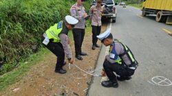 Diduga Salip Truk di Jalur Berlawanan, Pengendara Jupiter Z Kecelakaan di KM 50 Sri Bintan