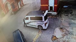 Tabrak Lari di Batam Viral, Sedan Camry yang Terparkir Ditabrak dari Belakang, Pemilik Minta Pelaku Bertanggung Jawab