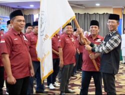Kukuhkan KBKKK Batam, Amsakar Achmad Ajak Warga Kampar Perkuat Persatuan dan Bangun Batam