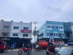 Kebakaran Rumah Kos di Tanjungpinang, Tiga Penghuni Sempat Terjebak, Dua Kamar Hangus Dilalap Api