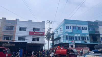 Kebakaran Rumah Kos di Tanjungpinang, Tiga Penghuni Sempat Terjebak, Dua Kamar Hangus Dilalap Api