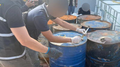 Bea Cukai Batam dan Bea Cukai Kepri bersama Tim Gabungan Gagalkan Penyelundupan 2.6 Ton Metamfetamin Cair dari Kapal Asing
