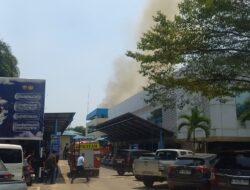 Api Mengamuk di Gedung P2 Bea Cukai Batam, Diduga Dipicu Panel Surya!