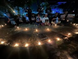 Aksi Solidaritas, Insan Pers di Batam Doakan 5 Jurnalis dan 3 Kru Kapal Hilang Lekas Ditemukan