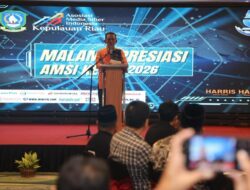 Gubernur Ansar Terima Penghargaan AMSI Kepri, Dorong Media Makin Profesional