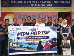Menanam Silaturahmi, Merawat Bakau, Menjaga Marwah Pers