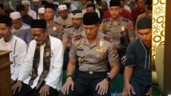 Subuh Keliling, Kapolda Kepri Ajak Masyarakat Perkuat Kamtibmas dan Lindungi Generasi Muda